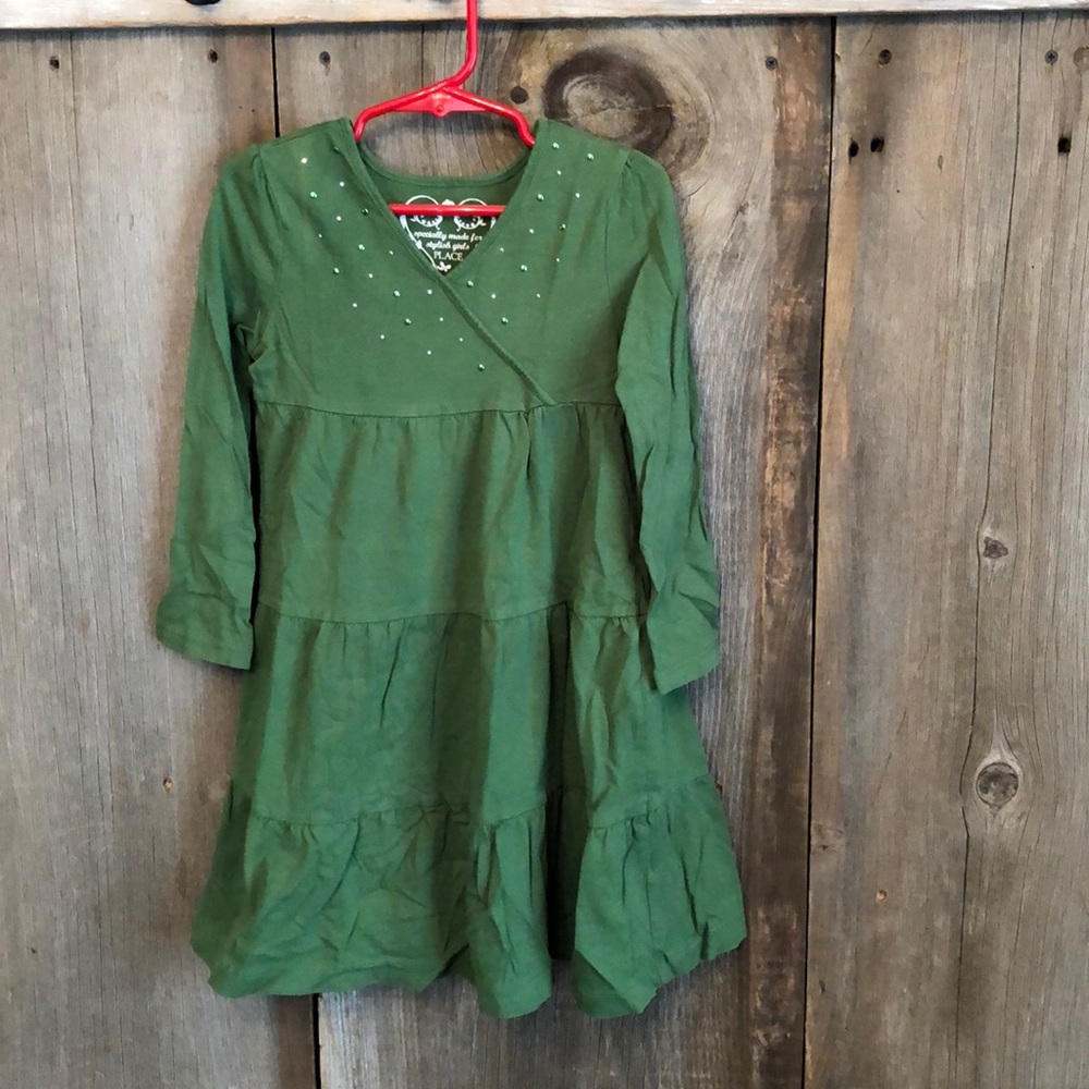 Free (with any purchase) Childrenās Place Green Tiered Dress Size 4 Girls